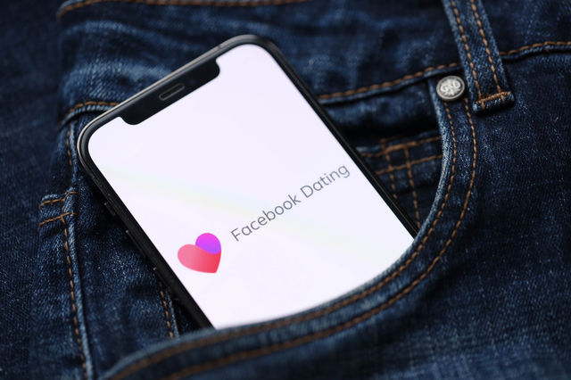 הכרויות דרך פייסבוק