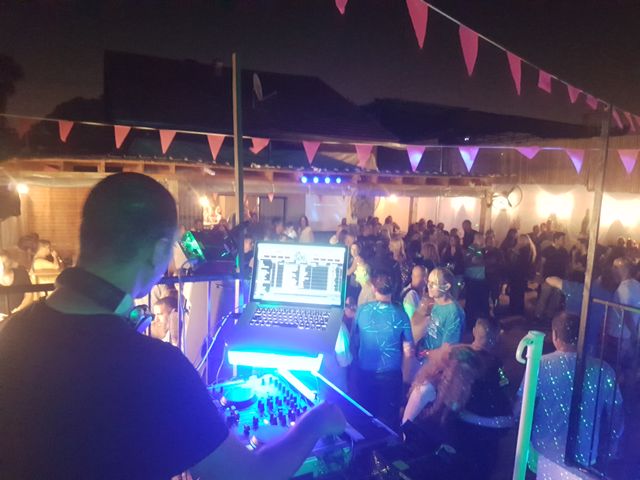 מסיבת פנויים פנויות